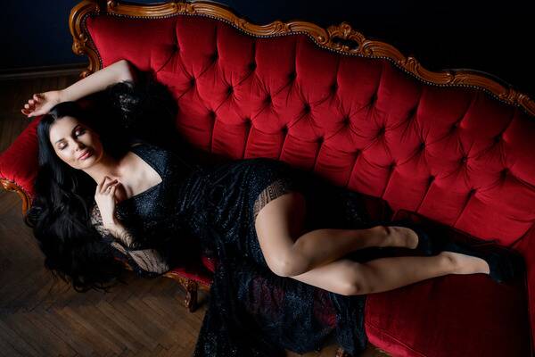 Woman with curves posing in lingerie